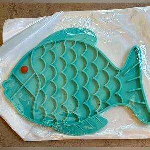 Blue fish cat feeding bowl mat , pet gifts, new